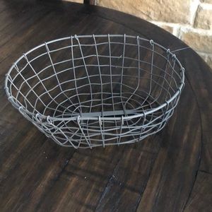 Farmhouse basket